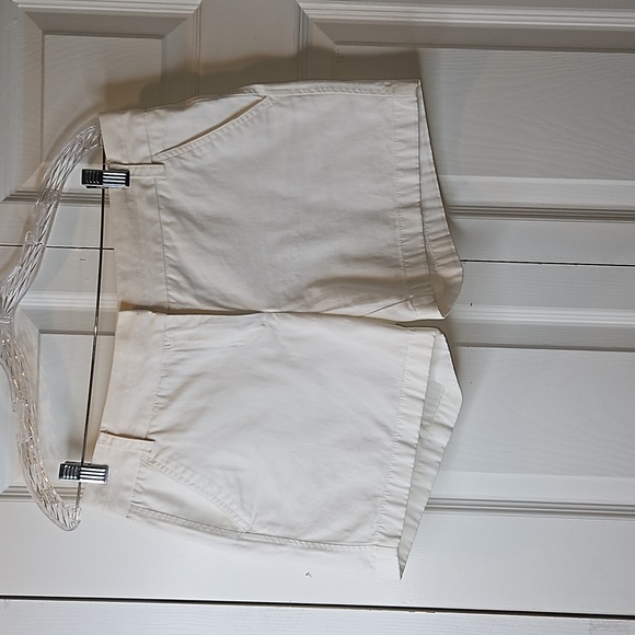 J. Crew Chino Shorts Sz 6 - Picture 1 of 7